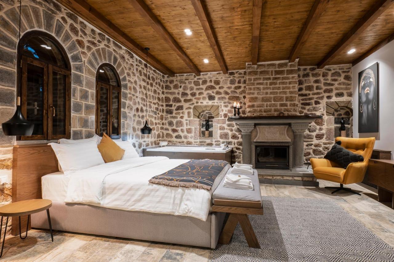 Vila Helen Voskopoje Luaran gambar