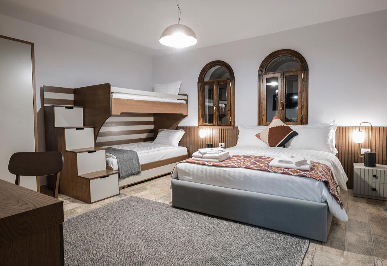 Vila Helen Voskopoje Luaran gambar
